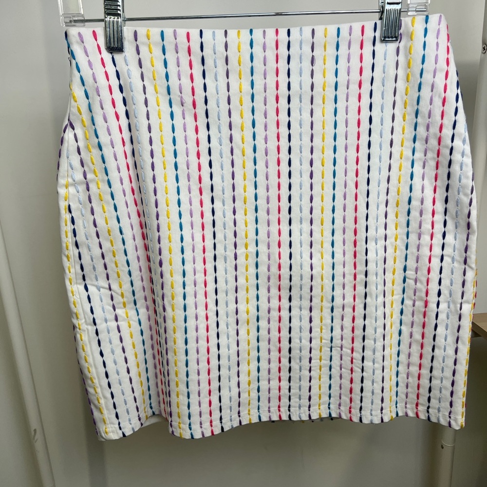 Adorable J. Marie white/rainbow thread embroidered mini-skirt, size S/M
